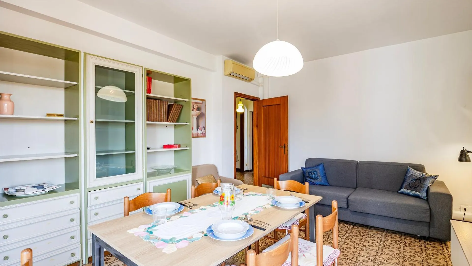 Apartment Casa Arno 500M From Beach - Happy Rentals Marina di Massa Italy