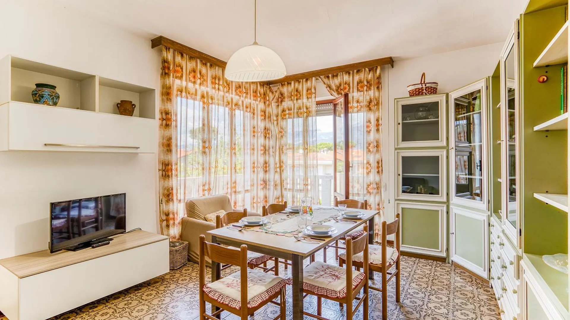 Casa Arno 500M From Beach - Happy Rentals Marina di Massa Apartment